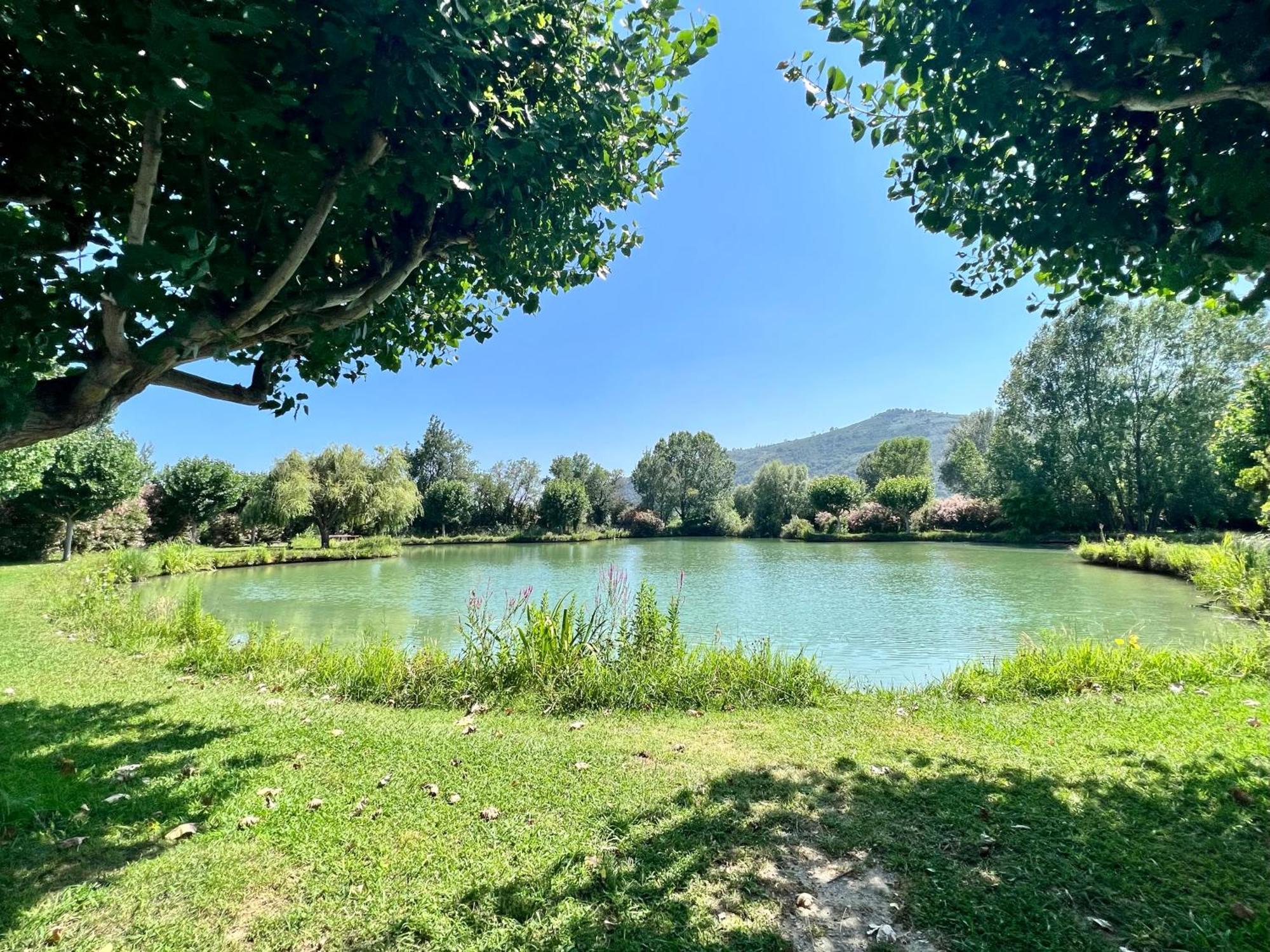 Domaine Du Lac De La Vallee La Roquette-sur-Siagne Exteriér fotografie